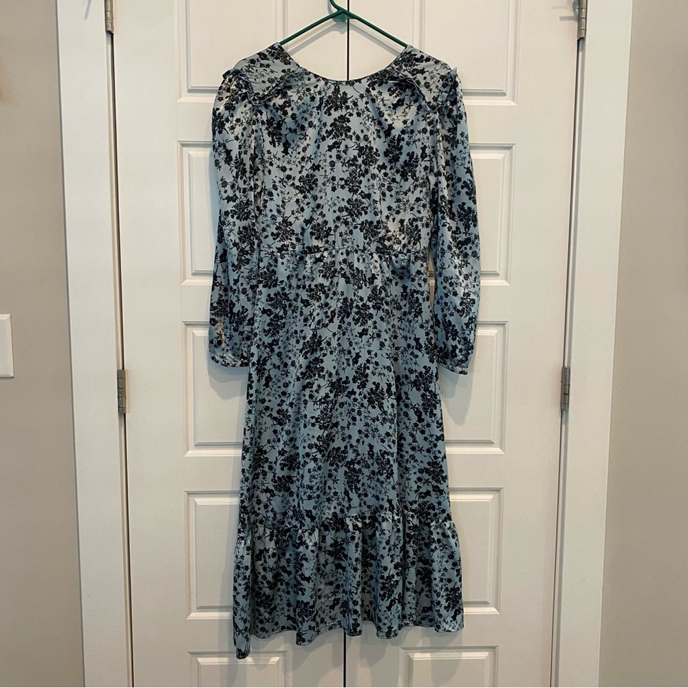 Size M Zara low back dress